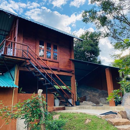 Lion Wood Treehouse Βίλα Talkote Εξωτερικό φωτογραφία