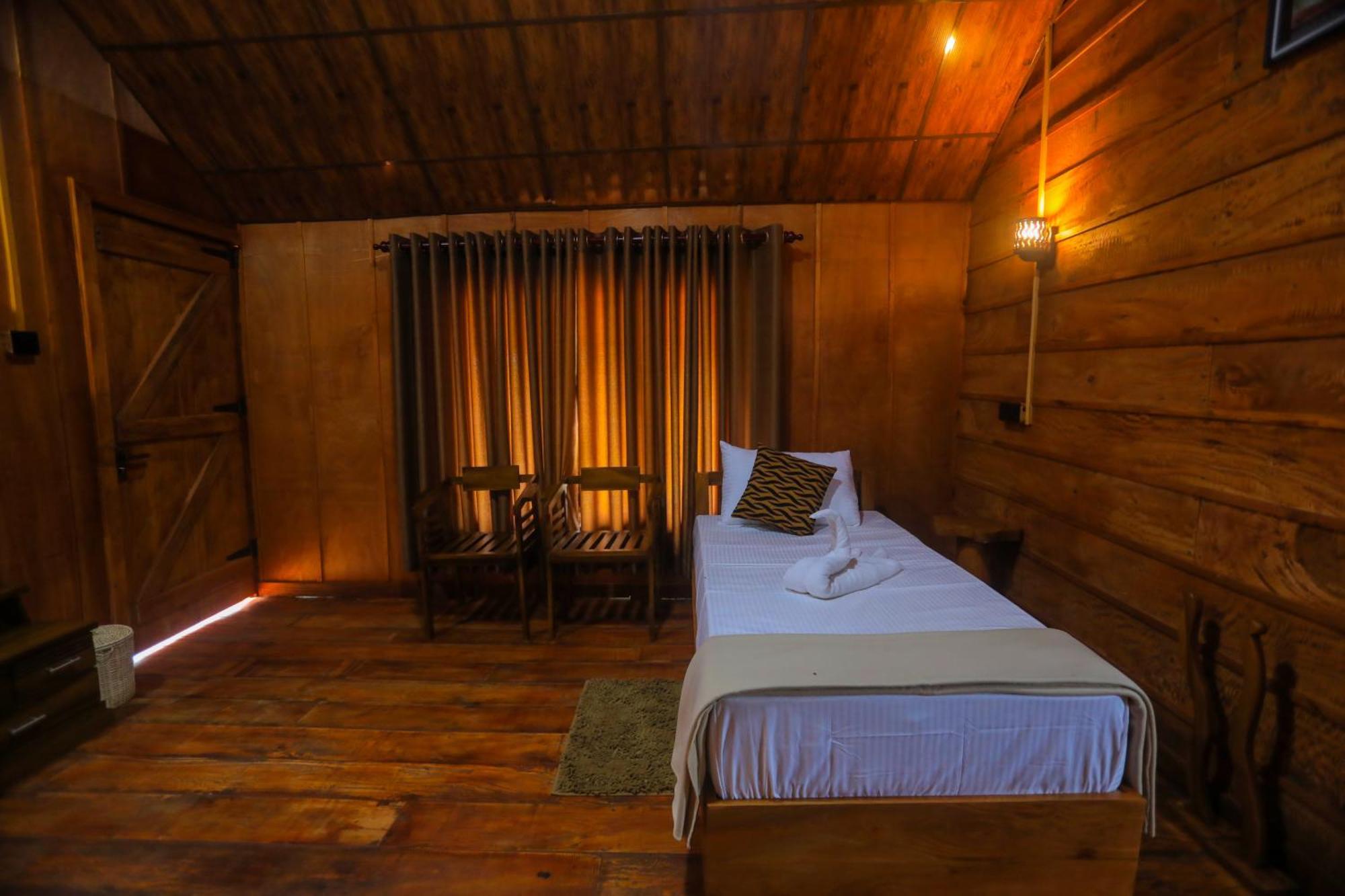 Lion Wood Treehouse Βίλα Talkote Εξωτερικό φωτογραφία