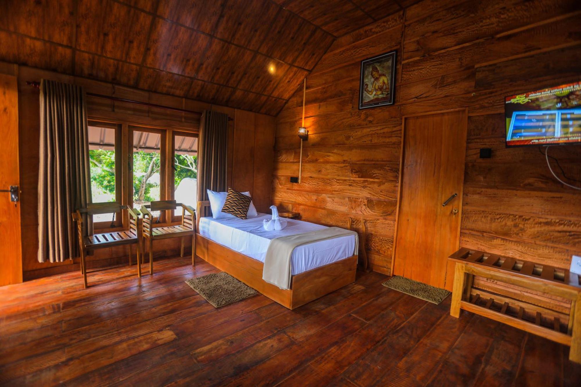 Lion Wood Treehouse Βίλα Talkote Εξωτερικό φωτογραφία