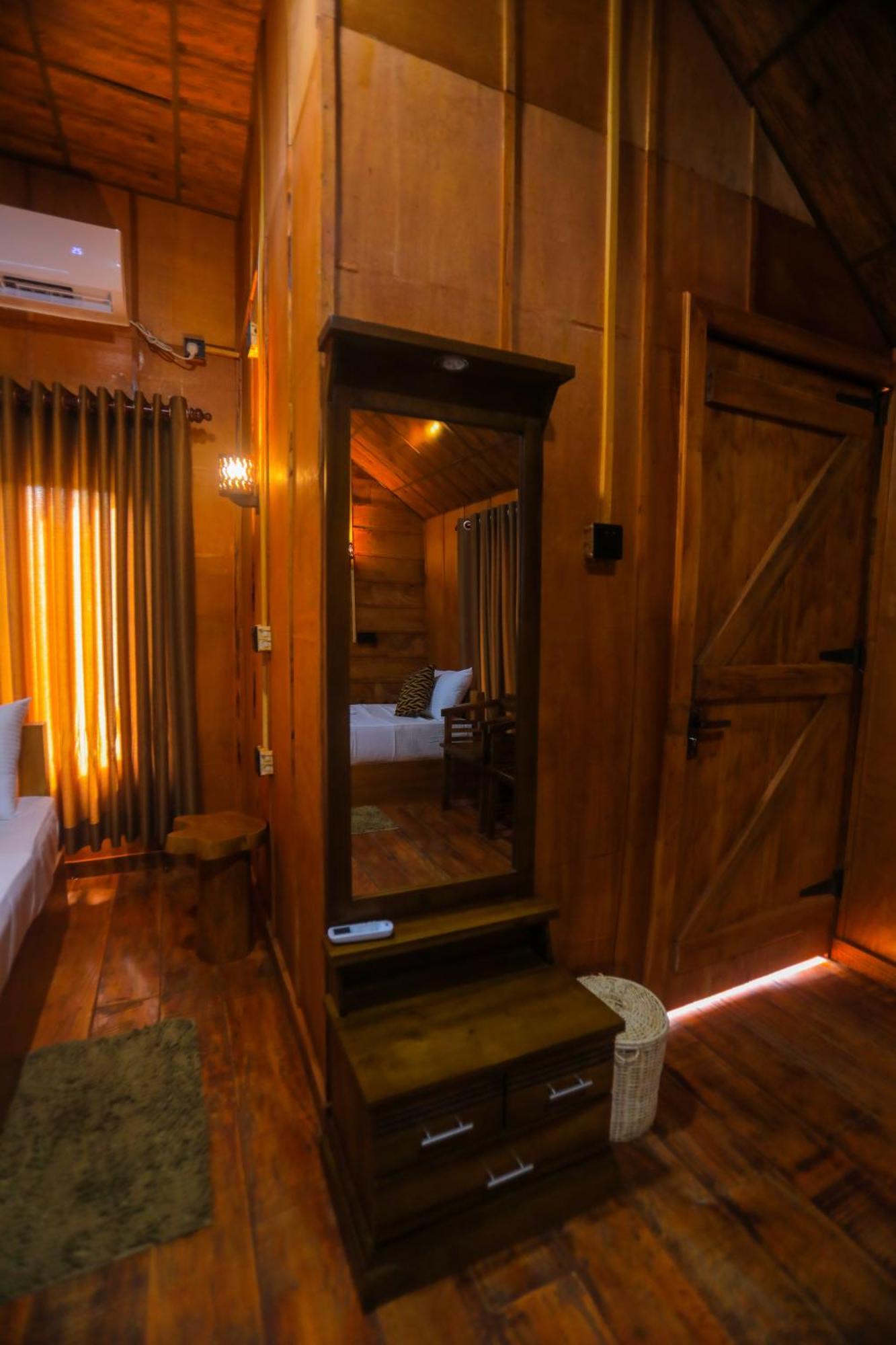 Lion Wood Treehouse Βίλα Talkote Εξωτερικό φωτογραφία