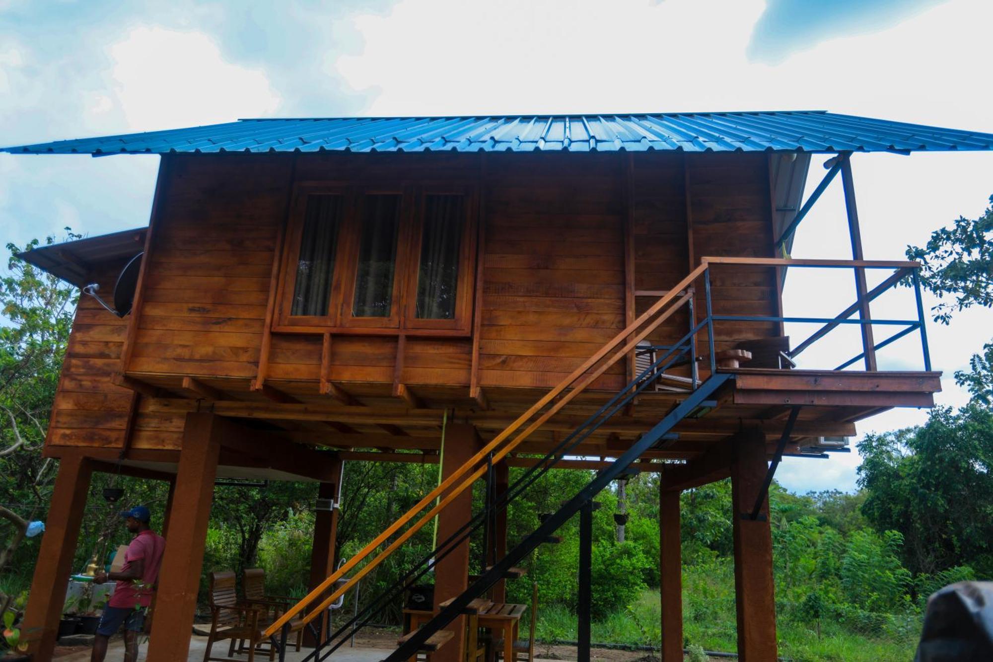 Lion Wood Treehouse Βίλα Talkote Εξωτερικό φωτογραφία