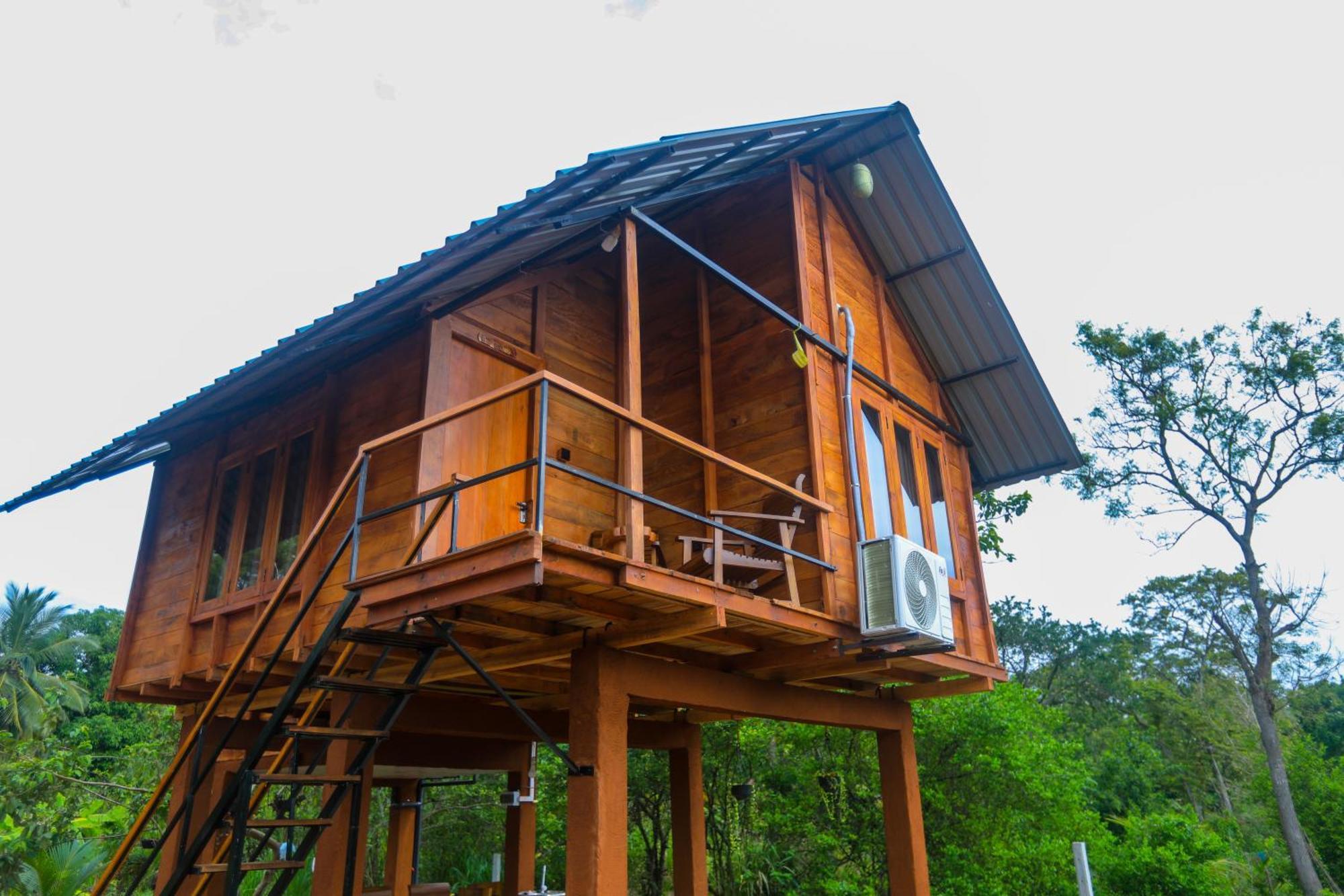 Lion Wood Treehouse Βίλα Talkote Εξωτερικό φωτογραφία