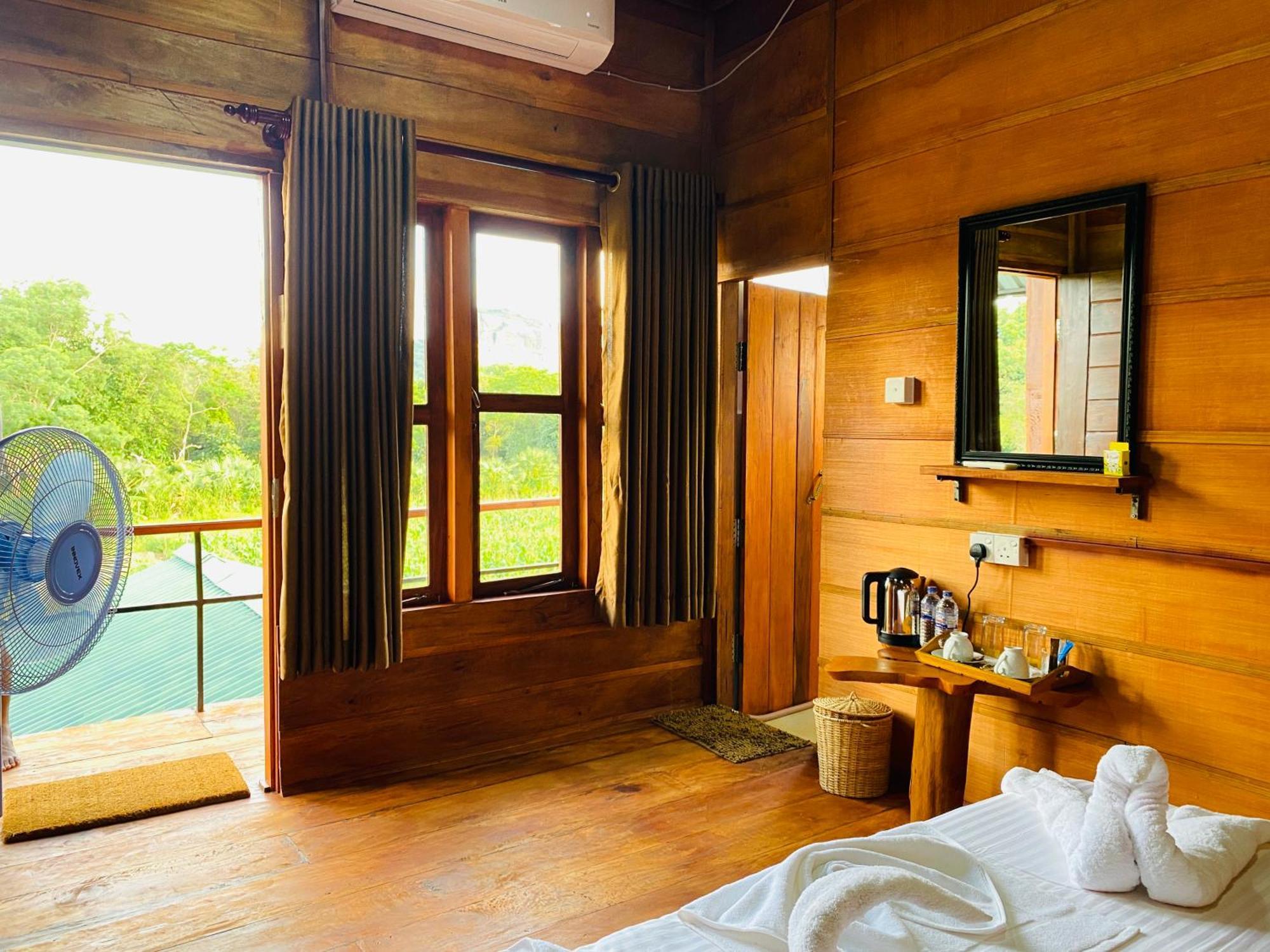Lion Wood Treehouse Βίλα Talkote Εξωτερικό φωτογραφία